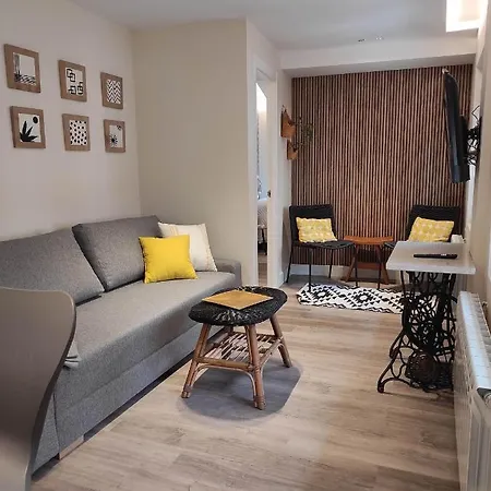 شقة Piso Palomera, 6 By Pisoschulospuntoes *