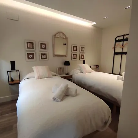 Piso Palomera, 6 By Pisoschulospuntoes ليون