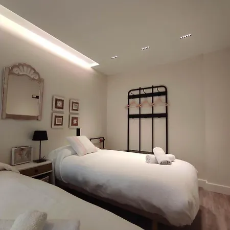 Piso Palomera, 6 By Pisoschulospuntoes León