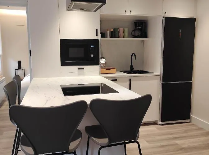 Piso Palomera, 6 By Pisoschulospuntoes דירה לאון