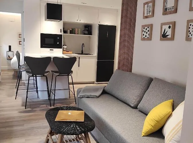 Piso Palomera, 6 By Pisoschulospuntoes